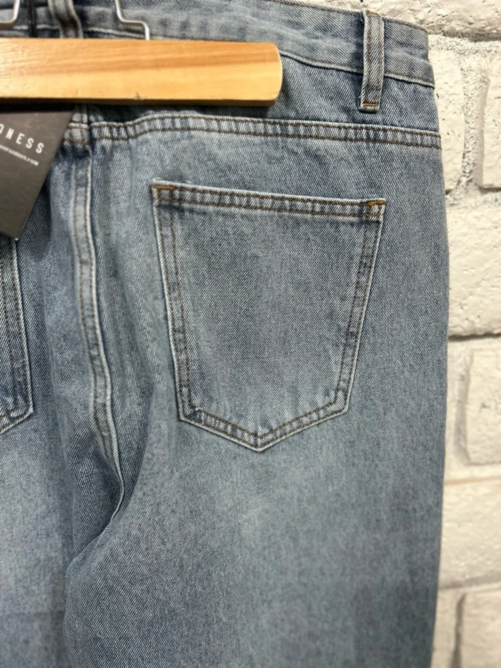 Lioness Tall Straight Leg Jeans Light Wash 34.5” Inseam Size L